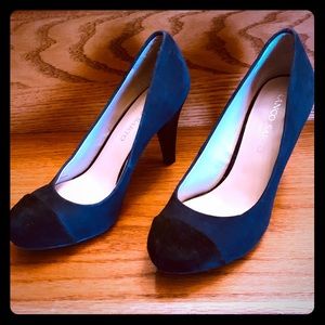 Franco Sarto Blue & Black Suede Pump Size 6.5